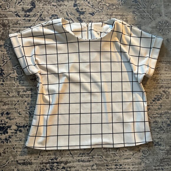 White Grid Print Boxy Top | Minimalist Chic | Size M - Picture 1 of 1